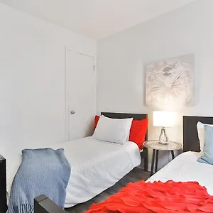 Free Parking - 2 Bedrooms - Full - In Beautiful Lachine - Near Water - 15 Minute Drive To Downtown Montreal